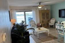 Condominium in Pensacola - B 32